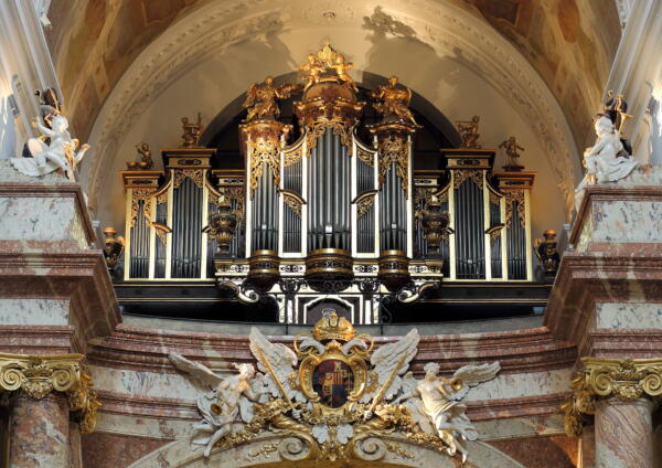 Wien_-_Karlskirche,_Orgel